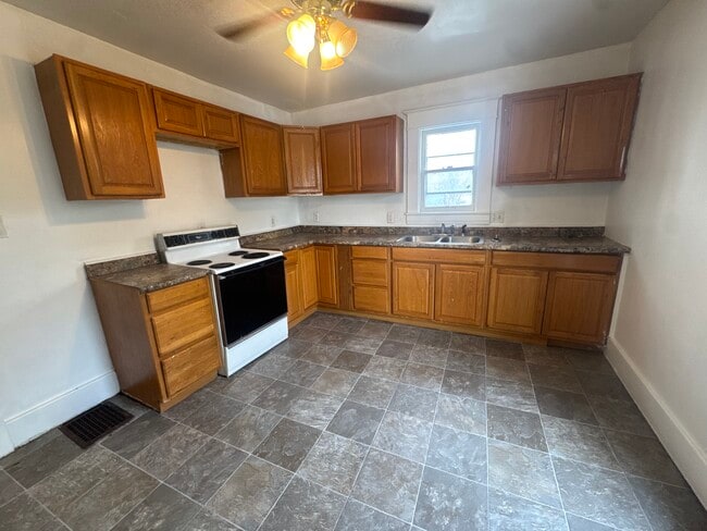 635 S Union St in Kokomo, IN - Building Photo - Building Photo