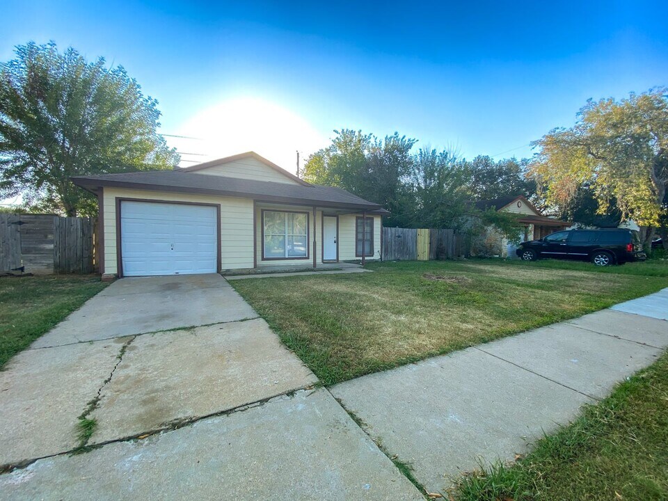 17406 Bullis Gap Dr in Hockley, TX - Building Photo