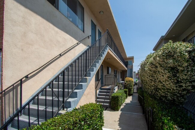 7th St.-1843 in Santa Monica, CA - Building Photo - Building Photo