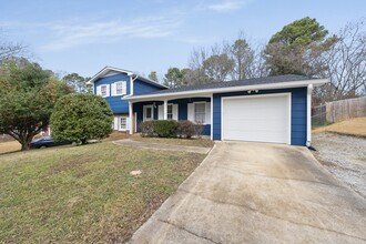 5716 Rail Fence Rd in Raleigh, NC - Building Photo - Building Photo