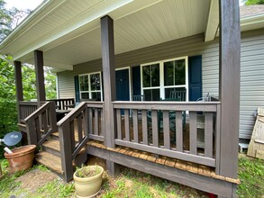 333 Evans Rd in Sylva, NC - Foto de edificio - Building Photo