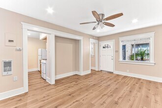 1460 Gaviota Ave, Unit 10 in Long Beach, CA - Foto de edificio - Building Photo