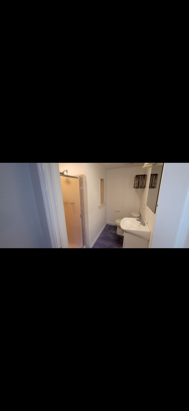 34 Steelman St, Unit 34B