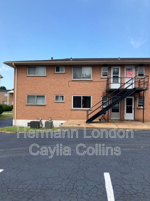7406 Olian Dr in Hazelwood, MO - Building Photo - Building Photo