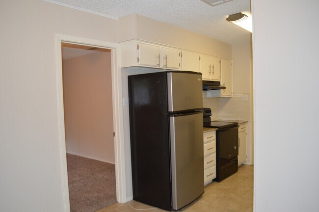 7510 Old Spanish Trail in Live Oak, TX - Building Photo - Building Photo