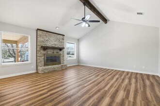 9206 Granada Hills Dr in Austin, TX - Building Photo - Building Photo