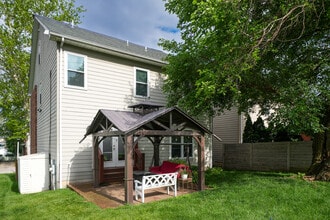 1107 Yale Ave in St. Louis, MO - Foto de edificio - Building Photo