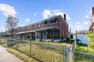 2221 Coralthorn Rd in Middle River, MD - Building Photo