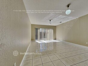 8840 NW 147th Ln in Hialeah, FL - Building Photo - Building Photo