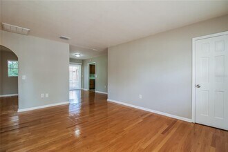 804 Greenbriar Dr in Brandon, FL - Building Photo - Building Photo