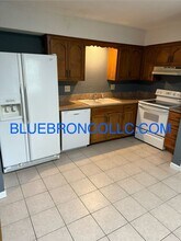 415 NE Churchill St in Lee's Summit, MO - Building Photo - Building Photo