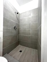1381 NW 56th St in Miami, FL - Building Photo - Building Photo