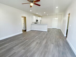 6 Middle St in Durant, OK - Building Photo - Building Photo
