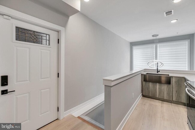 property at 1617 Brown St