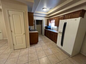 2803 Bayard St in Laredo, TX - Foto de edificio - Building Photo