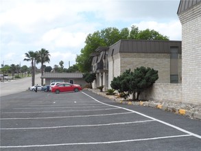 Camino Del Rey Apartments in Del Rio, TX - Foto de edificio - Building Photo