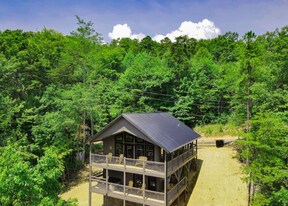 4227 Round Top Way in Sevierville, TN - Building Photo