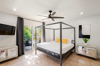 3672 NW 17th Terrace in Oakland Park, FL - Building Photo - Building Photo