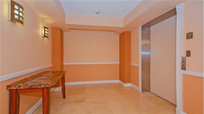 1000 Scotia Dr-Unit -208 in Hypoluxo, FL - Building Photo - Building Photo