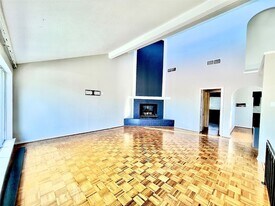 3119 Lakeside Dr in Rockwall, TX - Building Photo