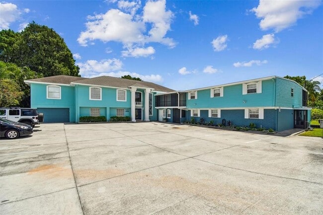 property at 2802 W Lake Eloise Dr
