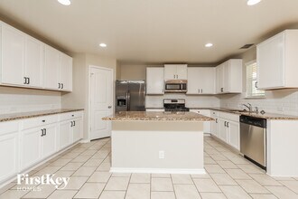 10254 Metz Vly in Schertz, TX - Building Photo - Building Photo