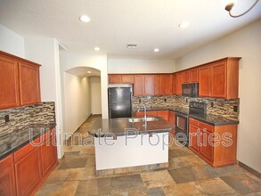 17020 W Windermere Way in Surprise, AZ - Building Photo - Building Photo