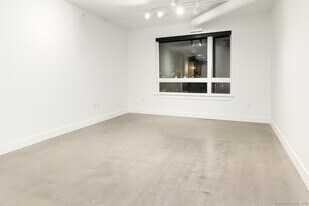 267 Main St in New Britain, CT - Building Photo