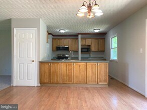 10413 Elys Frd Rd in Fredericksburg, VA - Building Photo - Building Photo