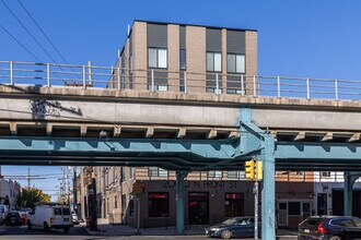 2000 N Front St in Philadelphia, PA - Building Photo - Building Photo