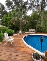 915 NW 13th Ave in Gainesville, FL - Building Photo