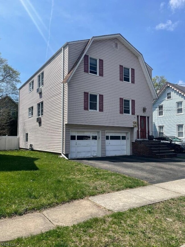 107 Madison Ave in Midland Park, NJ - Building Photo - Building Photo