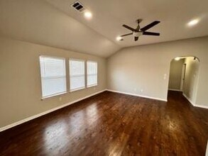 3100 Cantera Ct in Round Rock, TX - Building Photo - Building Photo