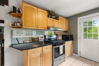 5 Robinlea Cir, Unit 5 in Woburn, MA - Building Photo - Building Photo