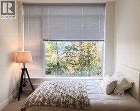 8850 University Crescent in Burnaby, BC - Building Photo - Building Photo