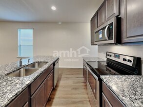 127 Laurel Grace Ln in Canyon Lake, TX - Building Photo - Building Photo