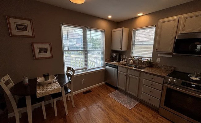 200 Shinnecock Ln in Camillus, NY - Building Photo - Building Photo