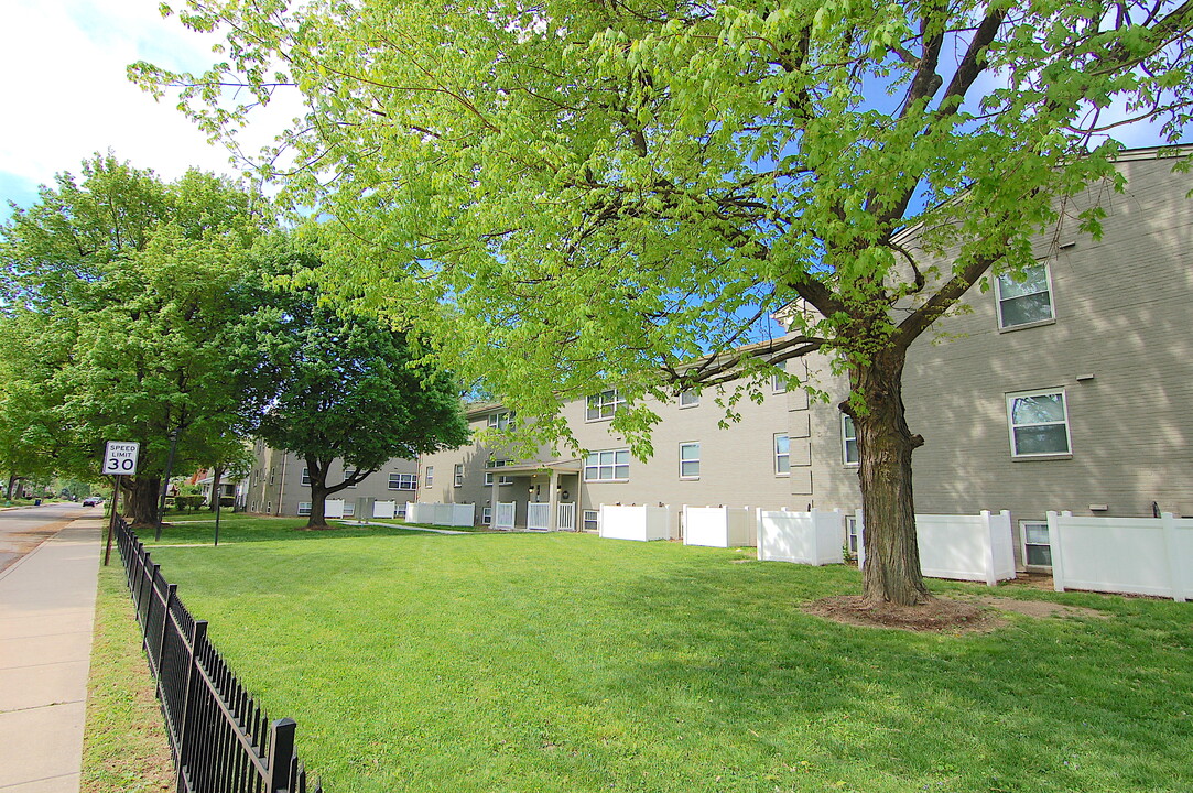 Monon Station Apartments in Indianapolis, IN - Building Photo