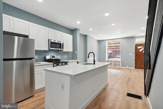 2523 W Montgomery Ave in Philadelphia, PA - Building Photo - Building Photo