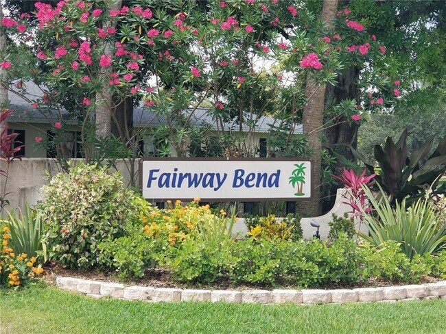 7050 Fairway Bend Ln in Sarasota, FL - Building Photo - Building Photo
