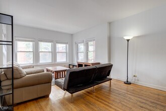 863 W Carmen Ave in Chicago, IL - Building Photo - Building Photo