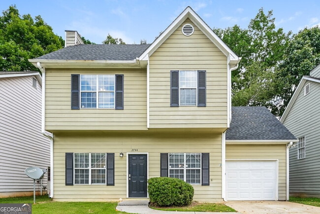 property at 2744 Sanibel Ln SE