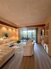 7472 La Paz Blvd in Boca Raton, FL - Building Photo - Building Photo