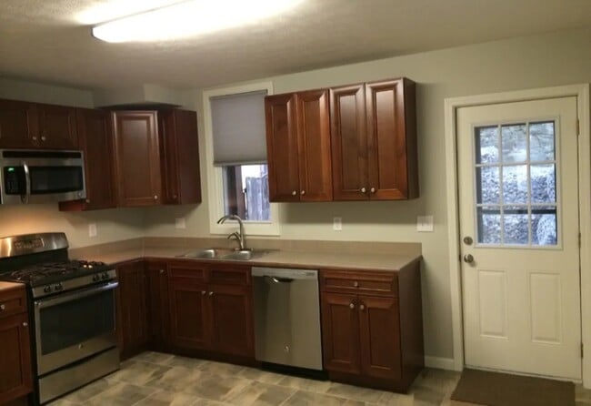 1310 Mifflin St, Unit Apt 1 in Homestead, PA - Foto de edificio - Building Photo