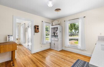 305 Rose St in Fredericksburg, TX - Building Photo - Building Photo