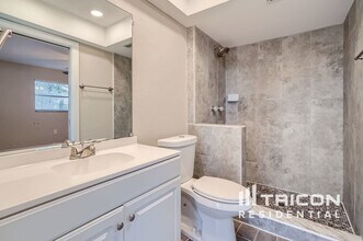 2062 Southpointe Dr in Dunedin, FL - Building Photo - Building Photo
