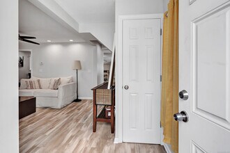25 Maddox Ave in Milford, CT - Building Photo - Building Photo