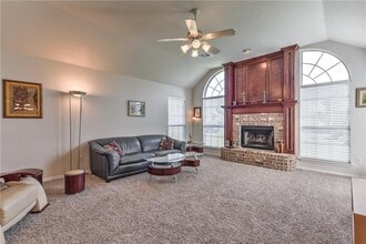 1925 Napa Valley Rd in Edmond, OK - Building Photo - Building Photo