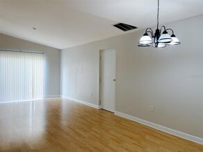 4018 Bonnie Dr in Apopka, FL - Building Photo - Building Photo