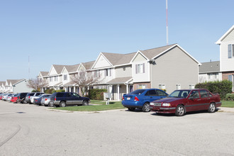 Campus View Apartments in Allendale, MI - Building Photo - Building Photo